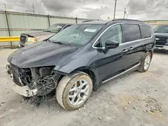 2C4RC1BG2HR810035 2017 CHRYSLER PACIFICA