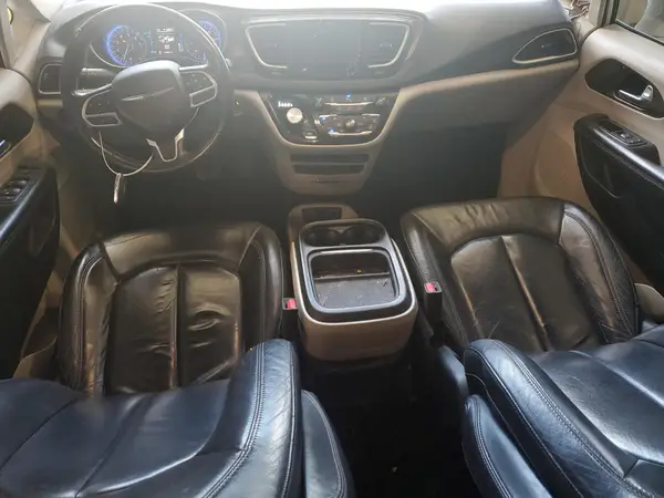 2C4RC1BG2HR815932 2017 CHRYSLER PACIFICA - Image 8