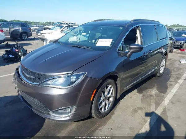 2C4RC1BG2HR816384 2017 CHRYSLER PACIFICA - Image 2