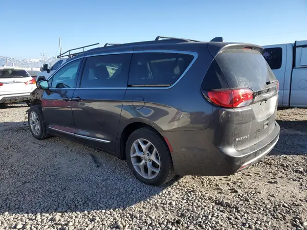 2C4RC1BG2HR820872 2017 CHRYSLER PACIFICA - Image 2