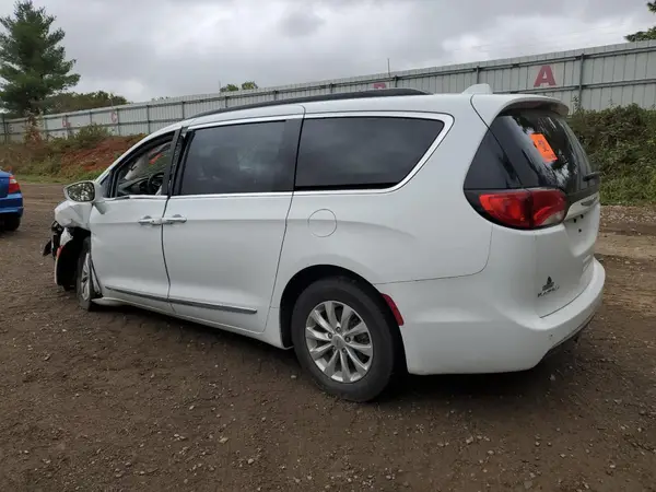 2C4RC1BG2HR823948 2017 CHRYSLER PACIFICA - Image 2