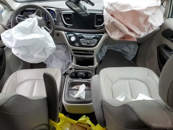 2C4RC1BG2HR823948 2017 CHRYSLER PACIFICA - Image 8