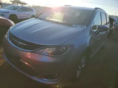 2C4RC1BG2HR831290 2017 CHRYSLER PACIFICA