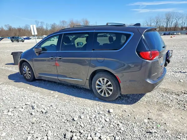 2C4RC1BG2HR832097 2017 CHRYSLER PACIFICA - Image 2