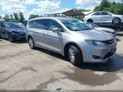2C4RC1BG2HR832102 2017 CHRYSLER PACIFICA