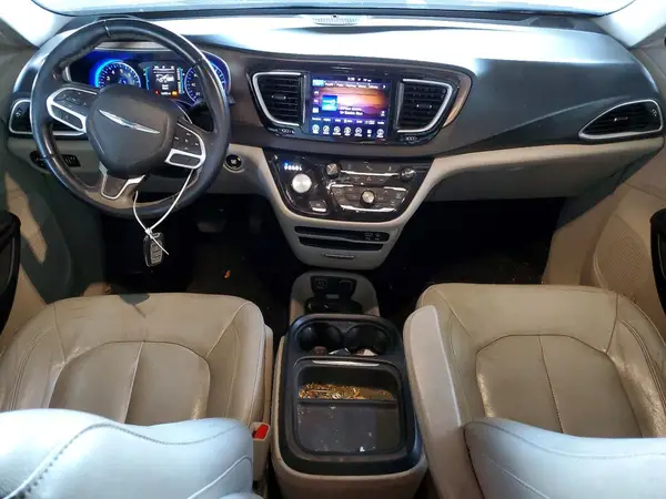 2C4RC1BG2HR835467 2017 CHRYSLER PACIFICA - Image 8