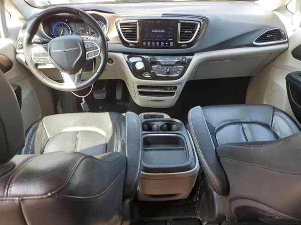 2C4RC1BG2HR837767 2017 CHRYSLER PACIFICA - Image 8