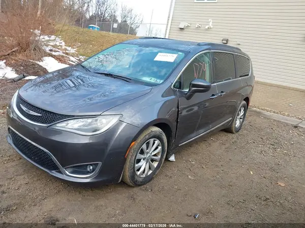 2C4RC1BG2HR839440 2017 CHRYSLER PACIFICA - Image 2