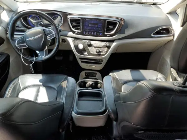 2C4RC1BG2HR845075 2017 CHRYSLER PACIFICA - Image 8