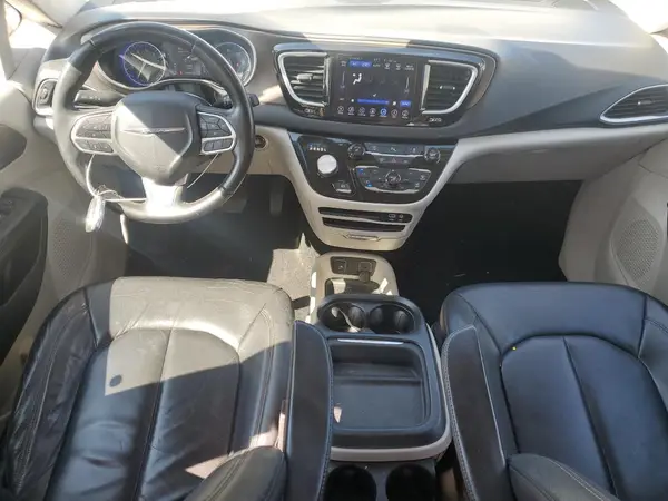2C4RC1BG2HR846727 2017 CHRYSLER PACIFICA - Image 8