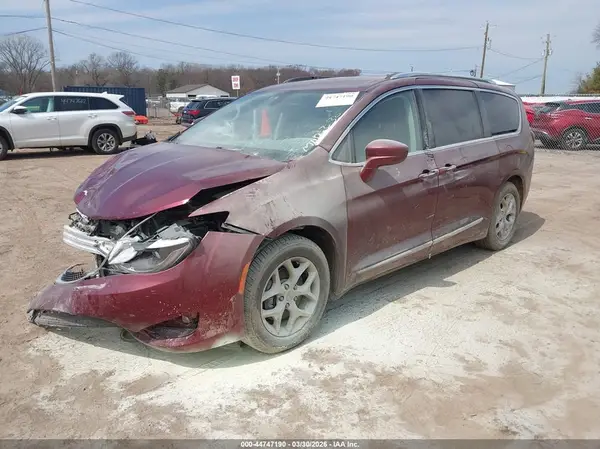 2C4RC1BG2JR101160 2018 CHRYSLER PACIFICA - Image 2