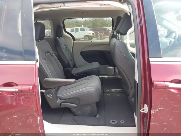 2C4RC1BG2JR101160 2018 CHRYSLER PACIFICA - Image 8