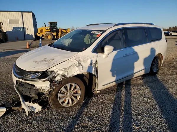 2C4RC1BG2JR107444 2018 CHRYSLER PACIFICA - Image 1