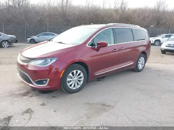 2C4RC1BG2JR110490 2018 CHRYSLER PACIFICA - Image 2