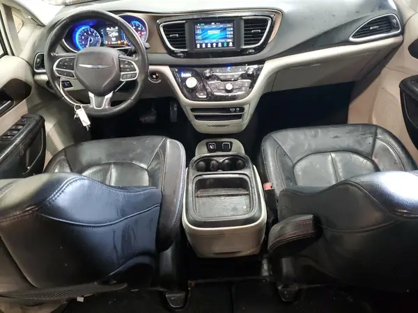 2C4RC1BG2JR113776 2018 CHRYSLER PACIFICA - Image 8