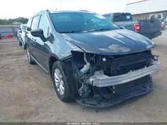 2C4RC1BG2JR124437 2018 CHRYSLER PACIFICA