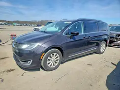 2C4RC1BG2JR126415 2018 CHRYSLER PACIFICA