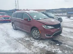 2C4RC1BG2JR131582 2018 CHRYSLER PACIFICA