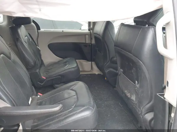 2C4RC1BG2JR142341 2018 CHRYSLER PACIFICA - Image 8