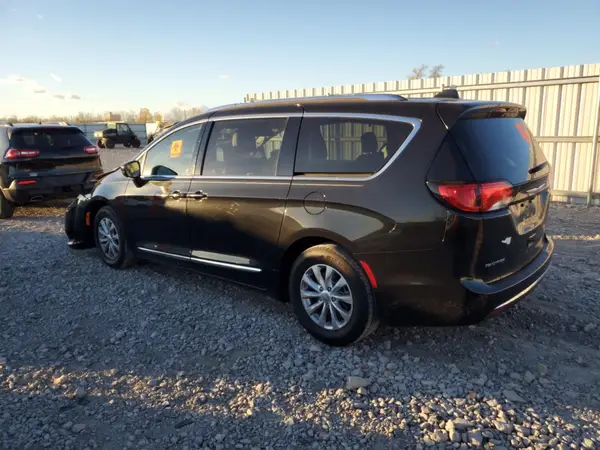 2C4RC1BG2JR142601 2018 CHRYSLER PACIFICA - Image 2