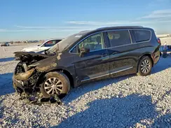2C4RC1BG2JR143036 2018 CHRYSLER PACIFICA