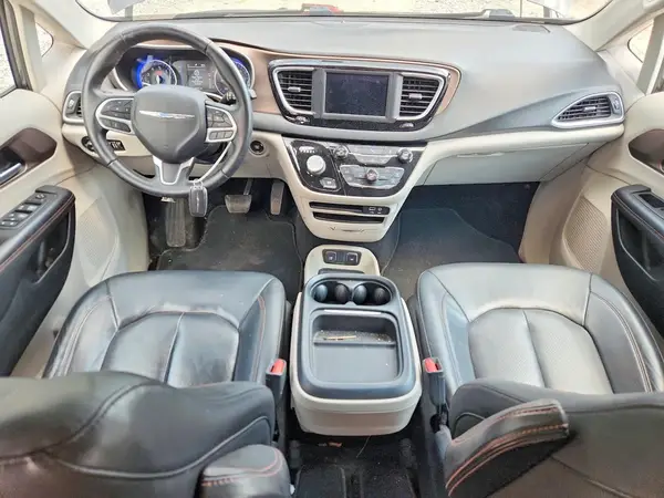 2C4RC1BG2JR152030 2018 CHRYSLER PACIFICA - Image 8