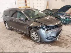 2C4RC1BG2JR152044 2018 CHRYSLER PACIFICA