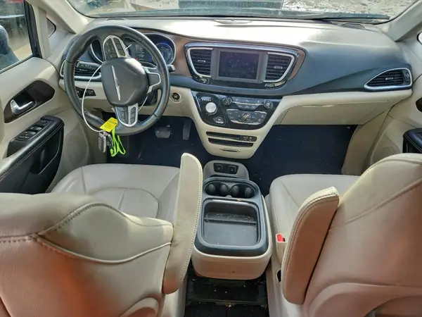 2C4RC1BG2JR174822 2018 CHRYSLER PACIFICA - Image 8