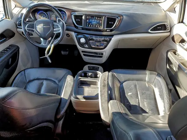 2C4RC1BG2JR185836 2018 CHRYSLER PACIFICA - Image 8
