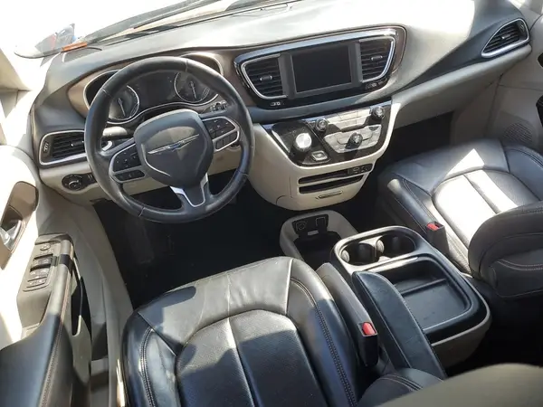 2C4RC1BG2JR185867 2018 CHRYSLER PACIFICA - Image 8