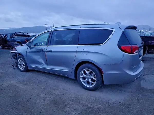 2C4RC1BG2JR192835 2018 CHRYSLER PACIFICA - Image 2