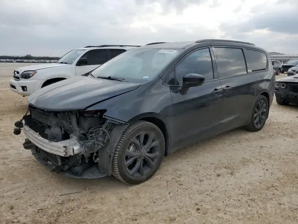 2C4RC1BG2JR204272 2018 CHRYSLER PACIFICA - Image 1