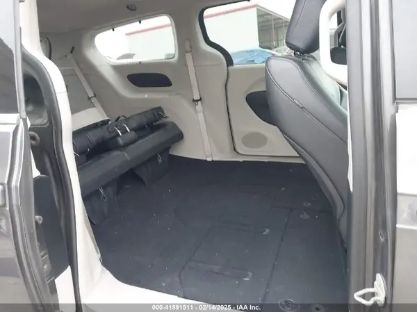 2C4RC1BG2JR211089 2018 CHRYSLER PACIFICA - Image 8