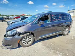 2C4RC1BG2JR211268 2018 CHRYSLER PACIFICA