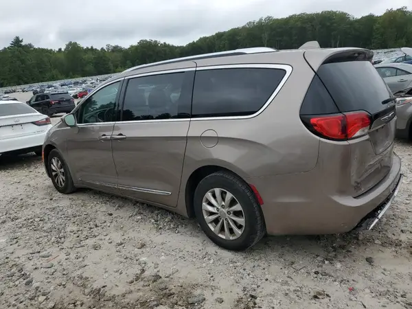 2C4RC1BG2JR234095 2018 CHRYSLER PACIFICA - Image 2
