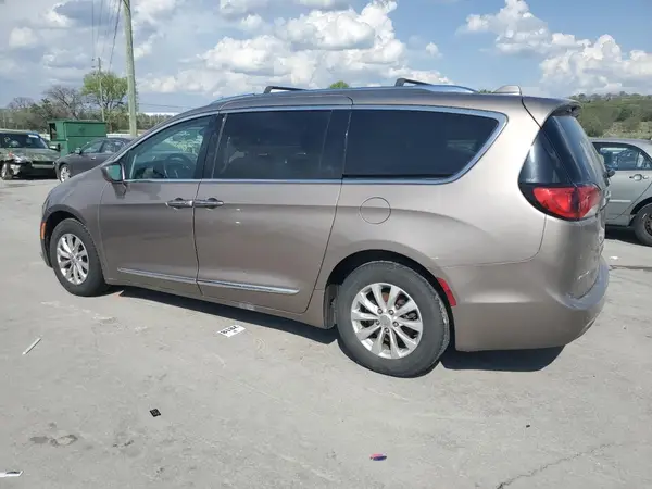 2C4RC1BG2JR234890 2018 CHRYSLER PACIFICA - Image 2