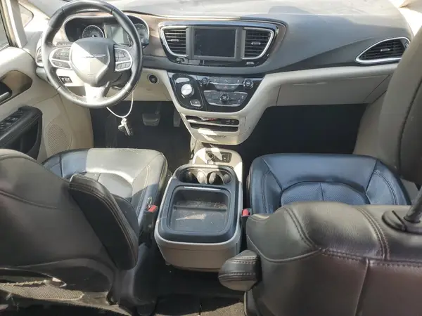 2C4RC1BG2JR234890 2018 CHRYSLER PACIFICA - Image 8