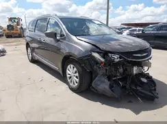 2C4RC1BG2JR246151 2018 CHRYSLER PACIFICA