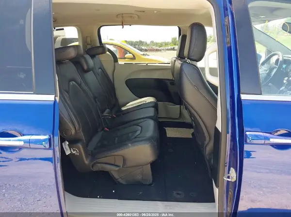 2C4RC1BG2JR254024 2018 CHRYSLER PACIFICA - Image 8