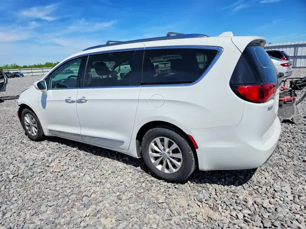 2C4RC1BG2JR258705 2018 CHRYSLER PACIFICA - Image 2