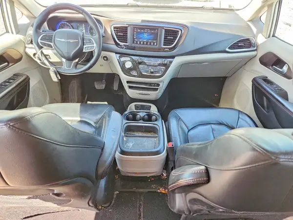 2C4RC1BG2JR258705 2018 CHRYSLER PACIFICA - Image 8