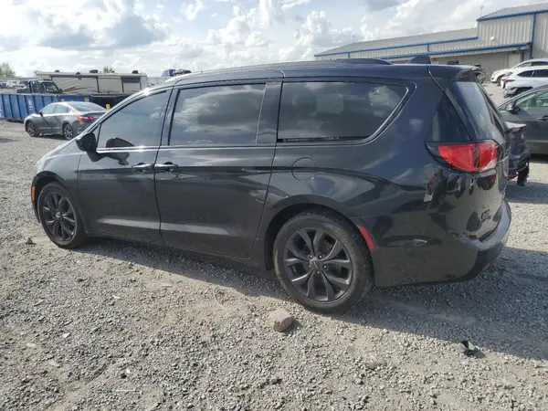 2C4RC1BG2JR260745 2018 CHRYSLER PACIFICA - Image 2