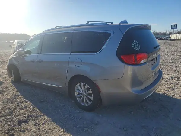 2C4RC1BG2JR274404 2018 CHRYSLER PACIFICA - Image 2