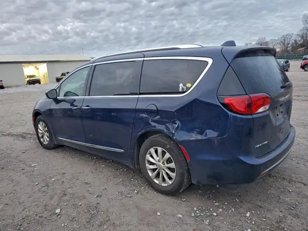 2C4RC1BG2JR279747 2018 CHRYSLER PACIFICA - Image 2