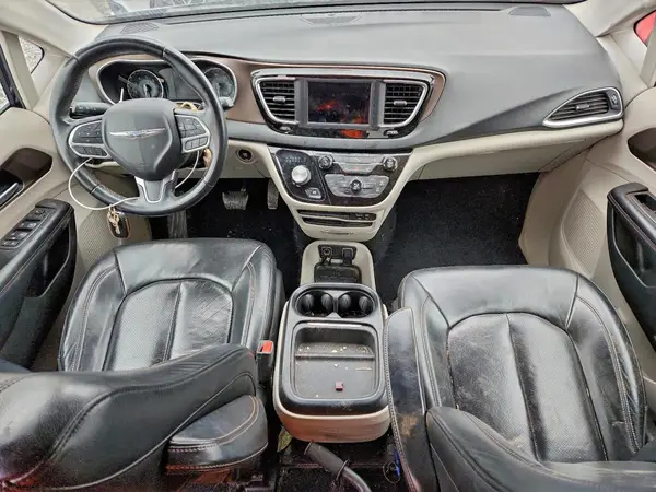 2C4RC1BG2JR279747 2018 CHRYSLER PACIFICA - Image 8