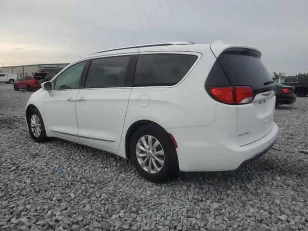 2C4RC1BG2JR287945 2018 CHRYSLER PACIFICA - Image 2