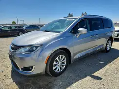 2C4RC1BG2JR290358 2018 CHRYSLER PACIFICA