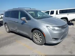 2C4RC1BG2JR290781 2018 CHRYSLER PACIFICA