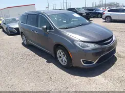 2C4RC1BG2JR291977 2018 CHRYSLER PACIFICA