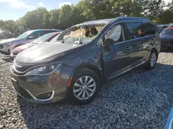 2C4RC1BG2JR332852 2018 CHRYSLER PACIFICA